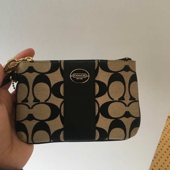 Coach Wristlet - Picture 3 of 5